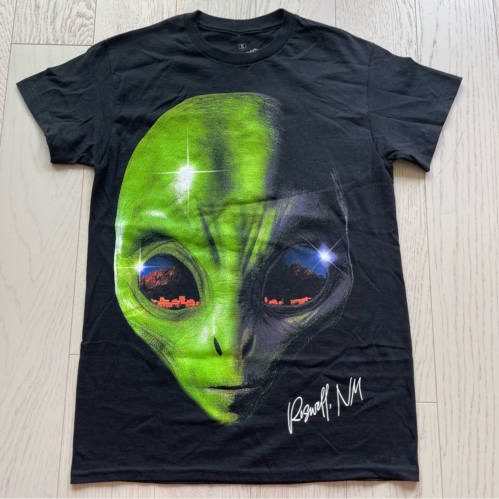 Strange Daze Roswell New Mexico Scary Alien head black Souvenir Tee Shirt Size S